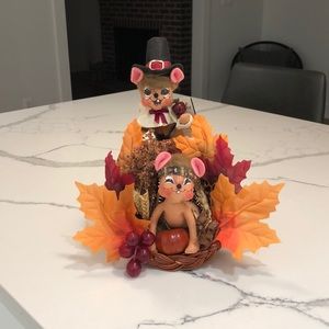 Annalee  🍁 Cornucopia Centerpiece 🍁